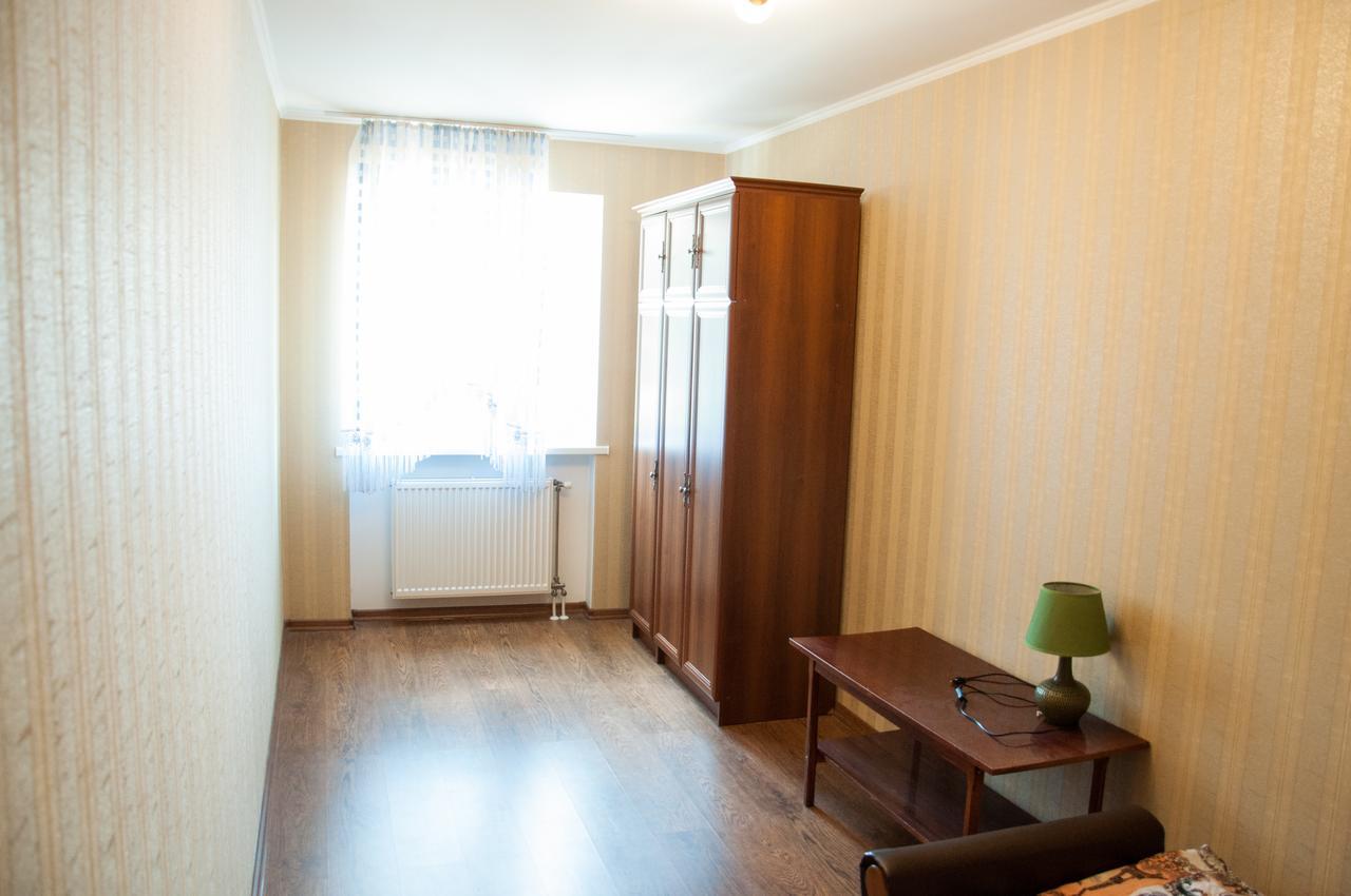 Apartments On Svobody 39 Oezjhorod Buitenkant foto