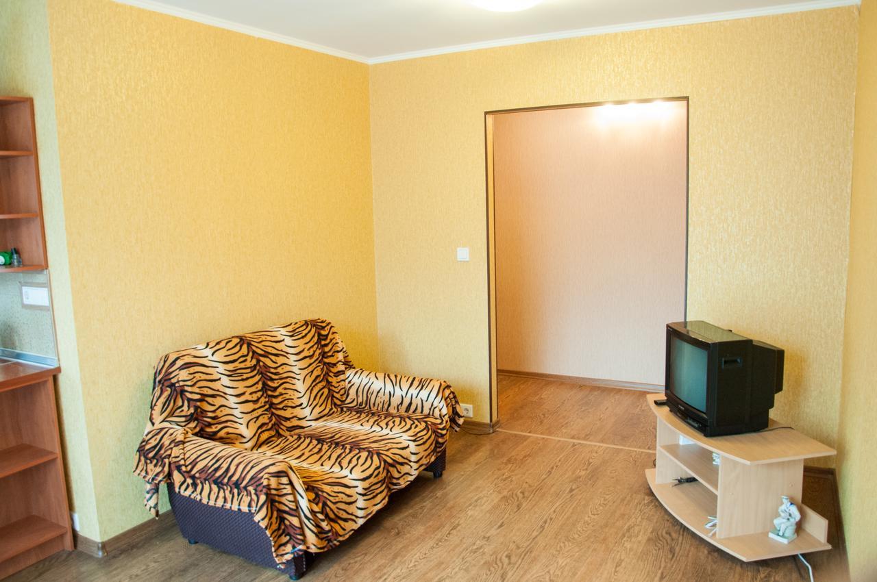 Apartments On Svobody 39 Oezjhorod Buitenkant foto